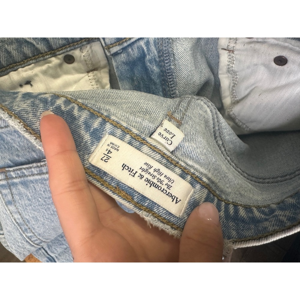 Abercrombie & Fitch The 90s Straight Ultra High Rise Curve Love Jeans Light Wash - Picture 9 of 10